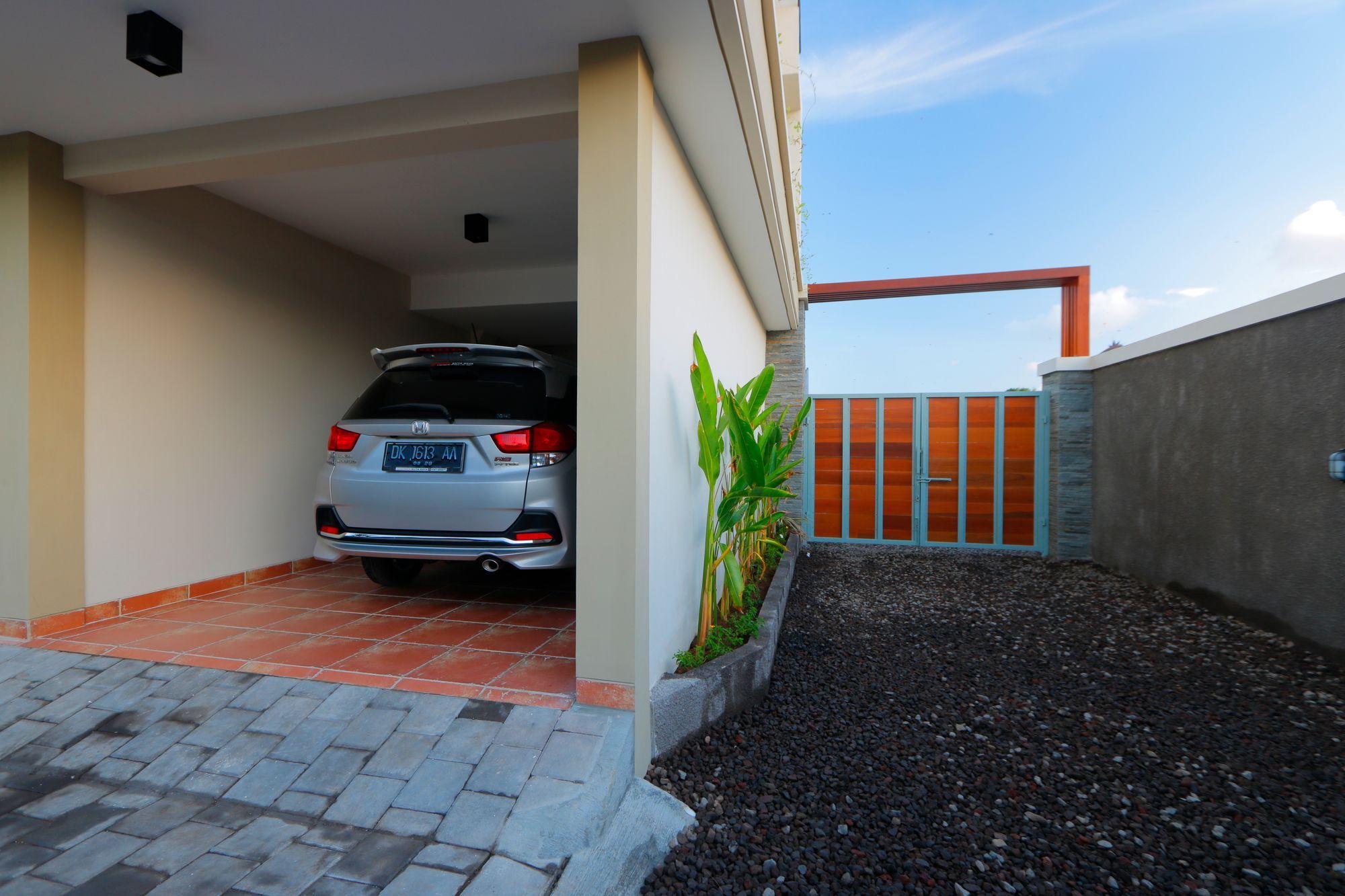 Iconic Bali Living Bed & Breakfast Denpasar  Luaran gambar